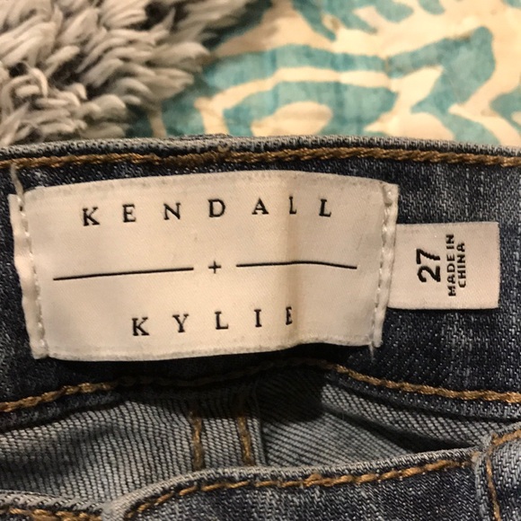 Kendall + Kylie Jeans - Picture 2 of 5